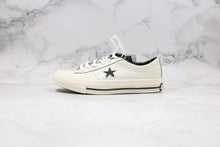 Cargar imagen en el visor de la galería, Replica All Star One Star Suede Chuck
