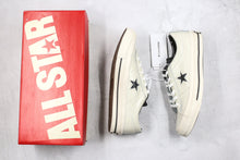 Cargar imagen en el visor de la galería, Replica All Star One Star Suede Chuck
