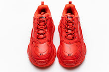 Cargar imagen en el visor de la galería, Réplica BALENCIAGA TRIPLE S &quot;FIRE&quot;
