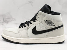 Cargar imagen en el visor de la galería, Réplica AIR JORDAN 1 mid
