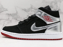 Cargar imagen en el visor de la galería, Réplica AIR JORDAN 1 Mid
