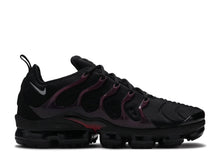 Cargar imagen en el visor de la galería, Réplica AIR VAPORMAX PLUS &quot;BLACK NOBLE RED&quot;
