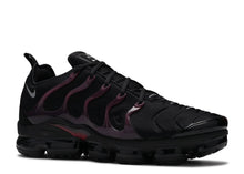 Cargar imagen en el visor de la galería, Réplica AIR VAPORMAX PLUS &quot;BLACK NOBLE RED&quot;
