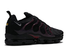 Cargar imagen en el visor de la galería, Réplica AIR VAPORMAX PLUS &quot;BLACK NOBLE RED&quot;
