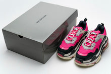 Cargar imagen en el visor de la galería, Réplica BALENCIAGA TRIPLE S &quot;BLACK WHITE &amp; PINK&quot;
