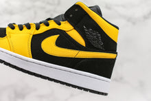 Cargar imagen en el visor de la galería, Réplica AIR JORDAN 1 mid
