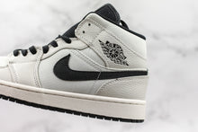 Cargar imagen en el visor de la galería, Réplica AIR JORDAN 1 mid
