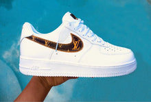 Cargar imagen en el visor de la galería, Réplica AIR FORCE 1 X LOUIS VUITTON
